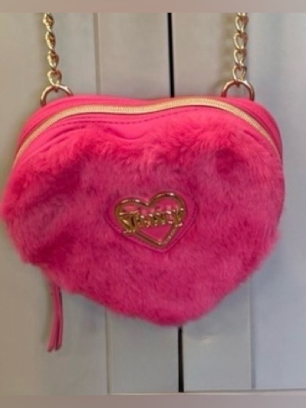 JUICY COUTURE Pink Faux Fur Heart Bag